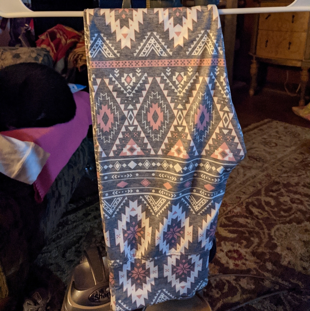 Girls size 14/16 Justice leggings